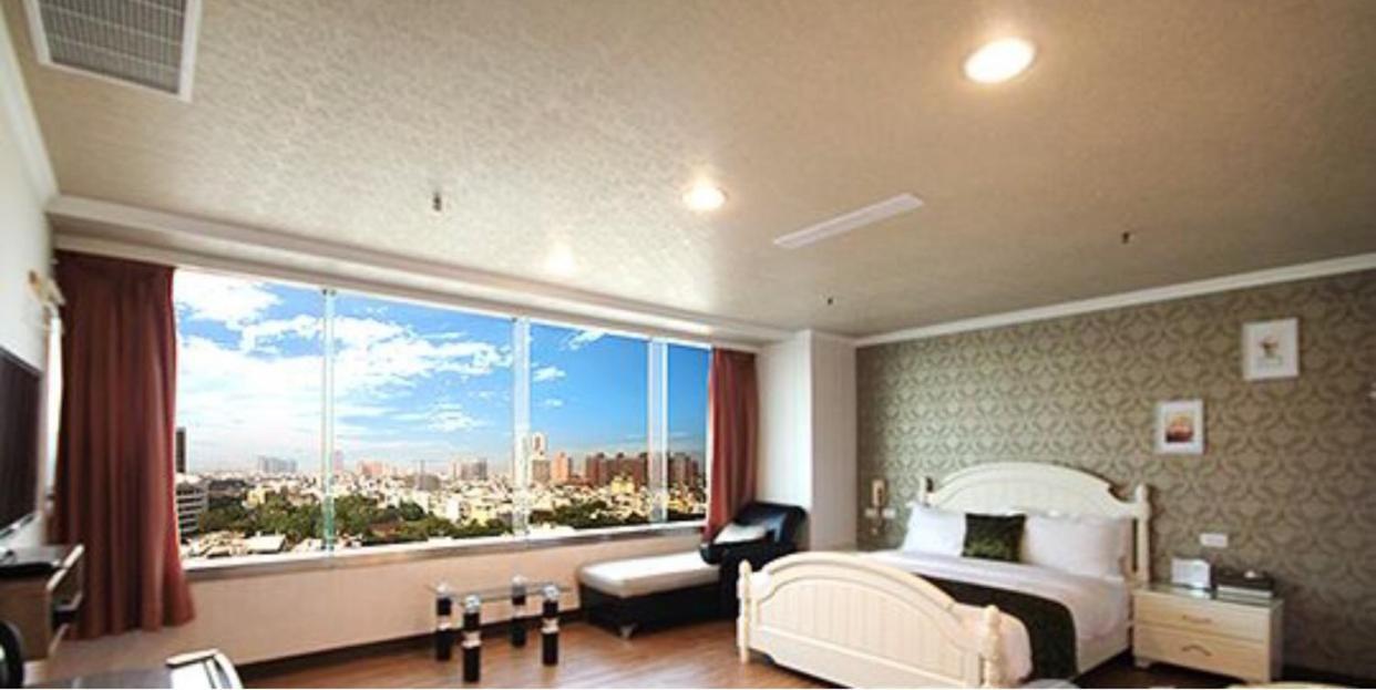 Ya Tai Hotel Гаосюн Экстерьер фото